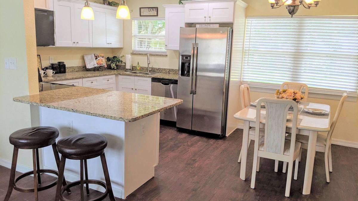 Lakeland House | LAKELAND, FL SWAN CITY GET-AWAY ENTIRE HOUSE