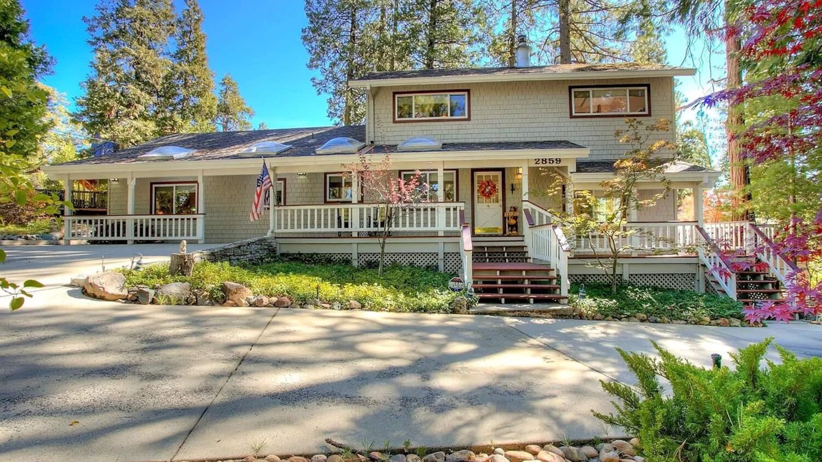 Glencoe House | LAKEMONT PINES Big Family Home AC DOG + RV's