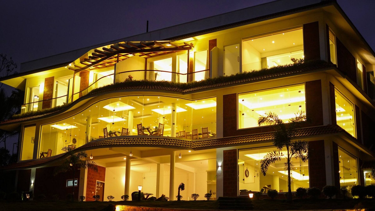 Vazhavatta House | LakeRose Wayanad Resort - Lake view