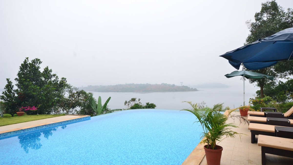 Vazhavatta Hotel | LakeRose Wayanad Resort