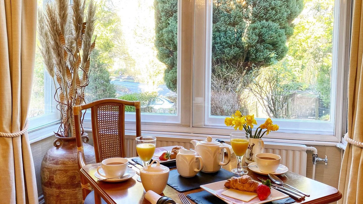 Newby Bridge House | Lakes End Guest House