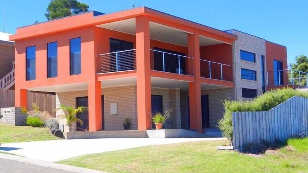 Lakes Entrance Apartment | Lakes Entrance Highland Apartment