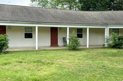 Lake Junaluska Apartment | Lakeshore Apt 46