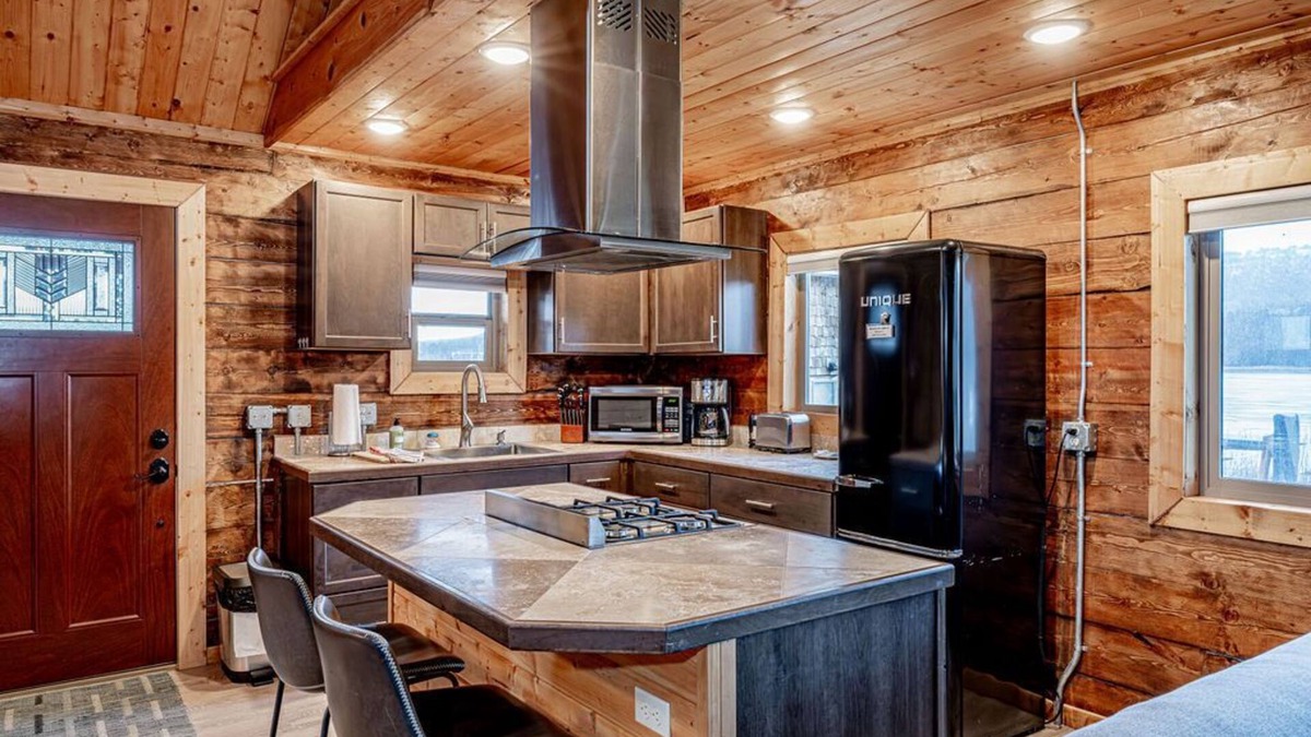 Homer Cabin | Lakeshore Cabins