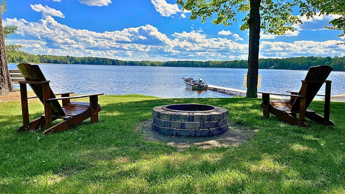 Butternut House | Lakeshore Pines | Peaceful, Lakefront Seclusion | 2 Bedroom