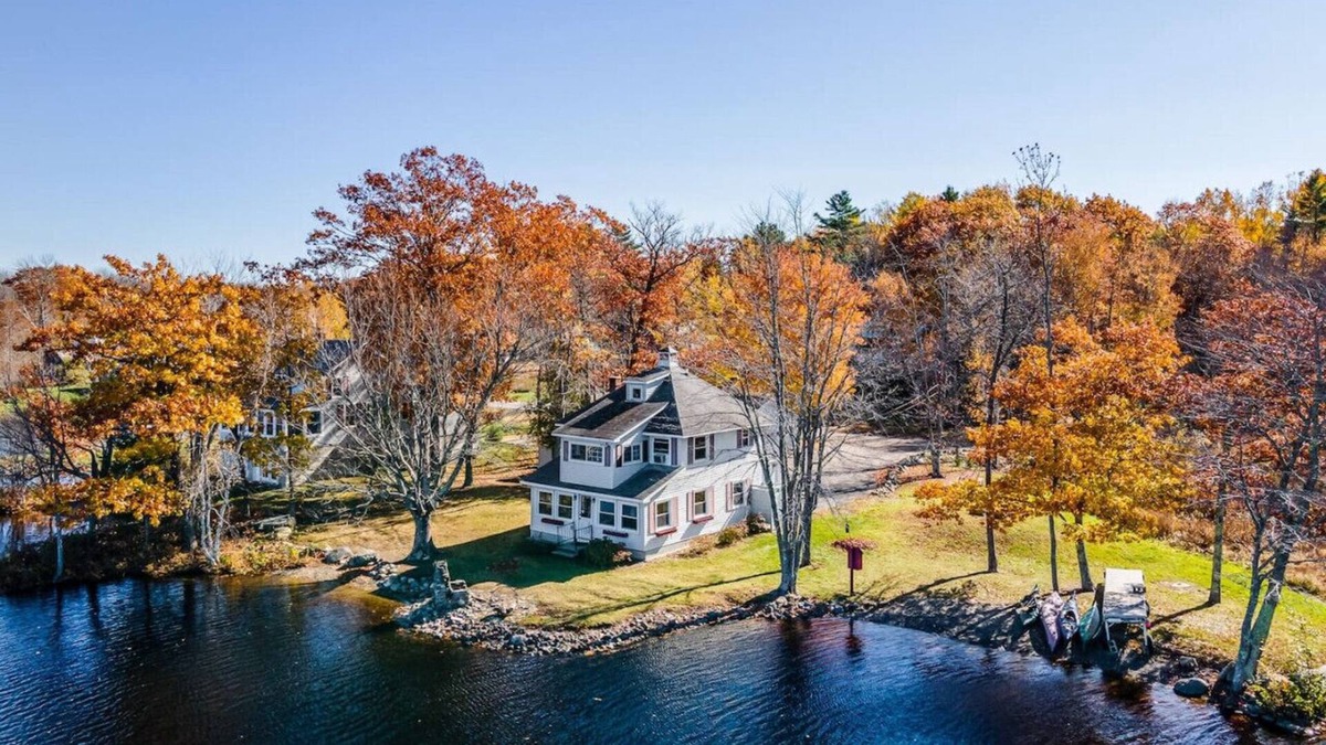 Orono House | Lakeside 4BD: Pushaw Lake Retreat