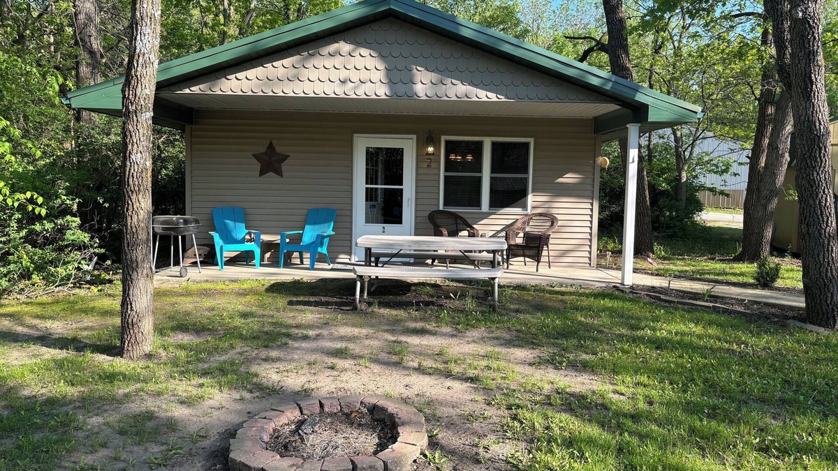 Manchester Cabin | Lakeside Cabin 2 - Perfect Retreat at Enriched Cabins & Resort on Lake Delhi