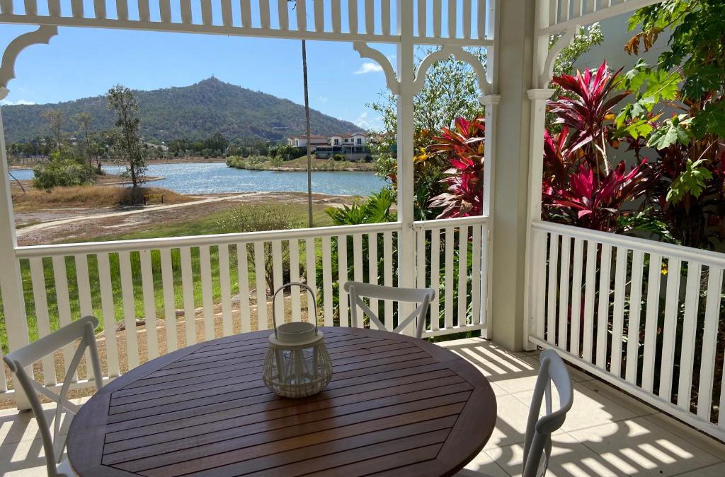 West End Apartment | Lakeside Central Apartment