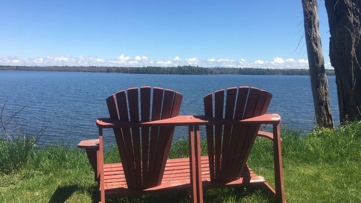 Plattsburgh Cottage | Lakeside Cottage #305 at Valcour Cottages