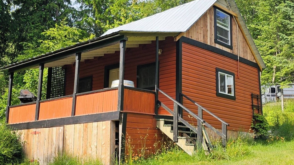 Kaslo Cottage | Lakeside Cottage at Paradise Hills