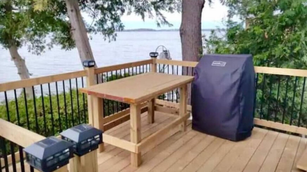 Scugog Cottage | Lakeside Cottage Getaway South Shore Lake Scugognn
