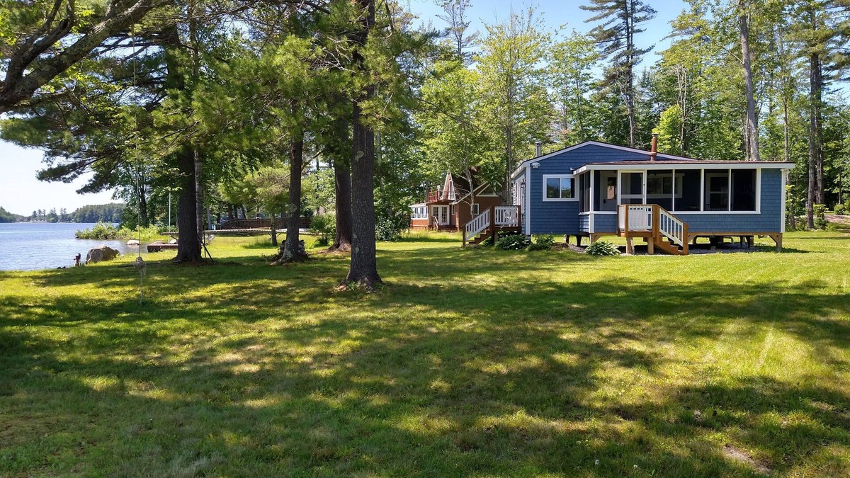 Litchfield Cottage | Lakeside Cottage On Tacoma lakes