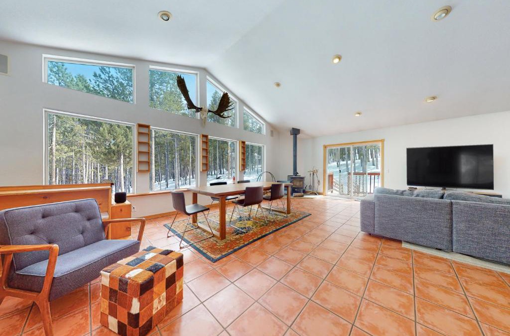 Valley of the Sun House | Lakeside Drive Retreat