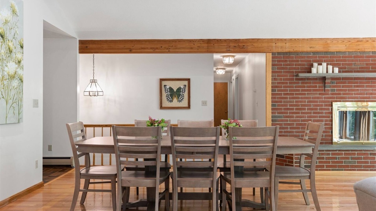 Lyman House | Lakeside Elegance: Newly Renovated Retreat on Kennebunk Pond