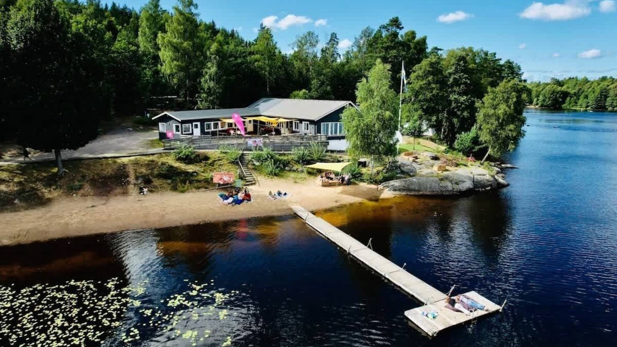 Floda House | Lakeside events - wedding|yoga|kickoff - 44+ beds