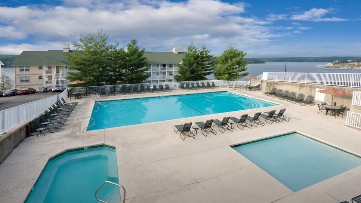 Osage Beach Condo | Lakeside Getaway: 2BR King Suite at Wyndham Ozarks