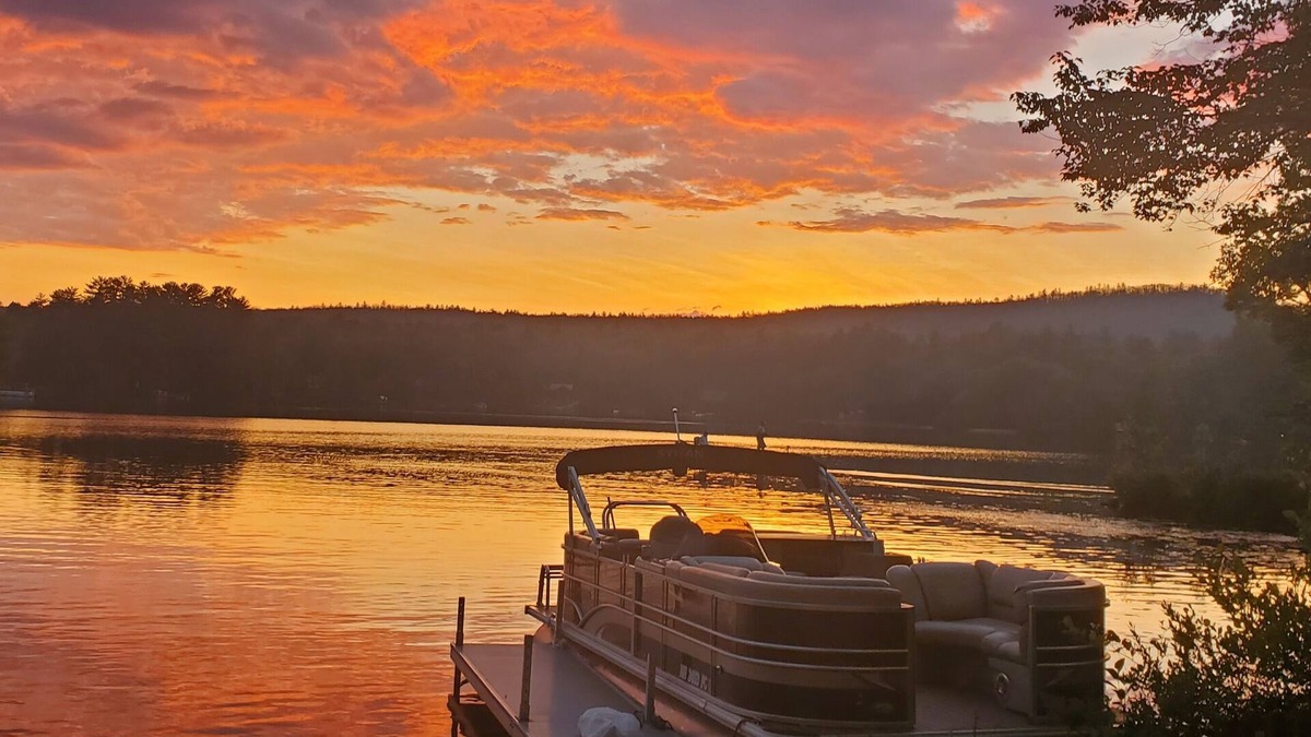 Freedom House | Lakeside Getaway