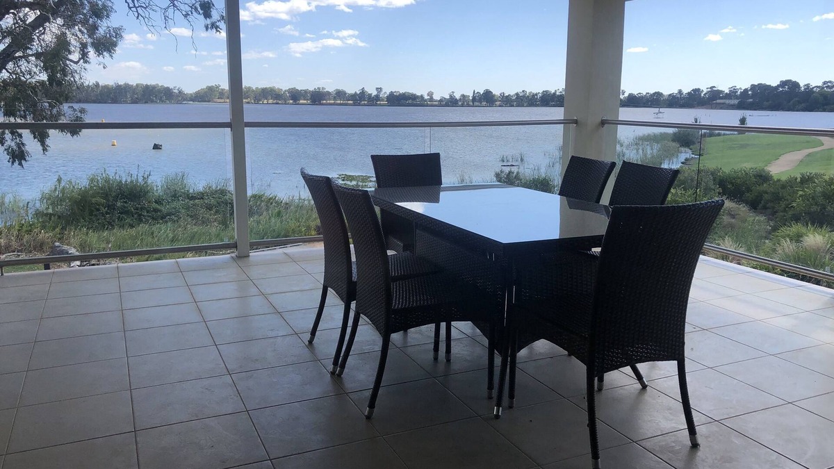 Nagambie House | Lakeside House on Nagambie Lakes from $150pppn