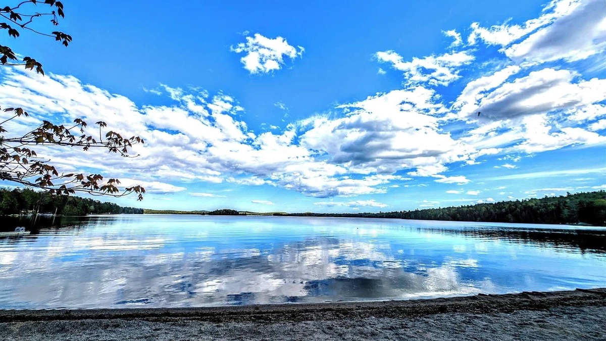 Franklin House | Lakeside Laughter Family Cabin, fire pit, 1 dog, Lake and ATV trails