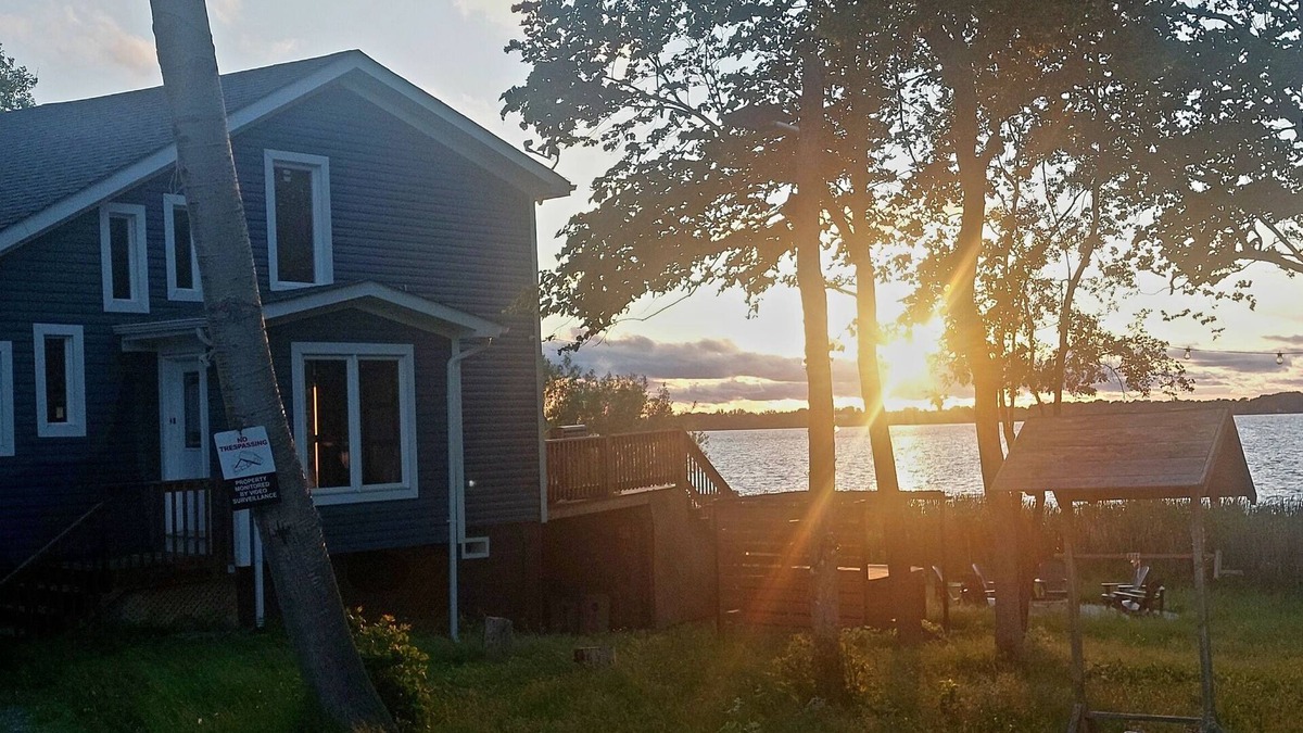 Scugog Cottage | Lakeside Paradise Scugog