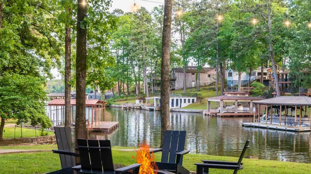 Lakeland House | Lakeside Paradise | Hot Tub | Superb Location