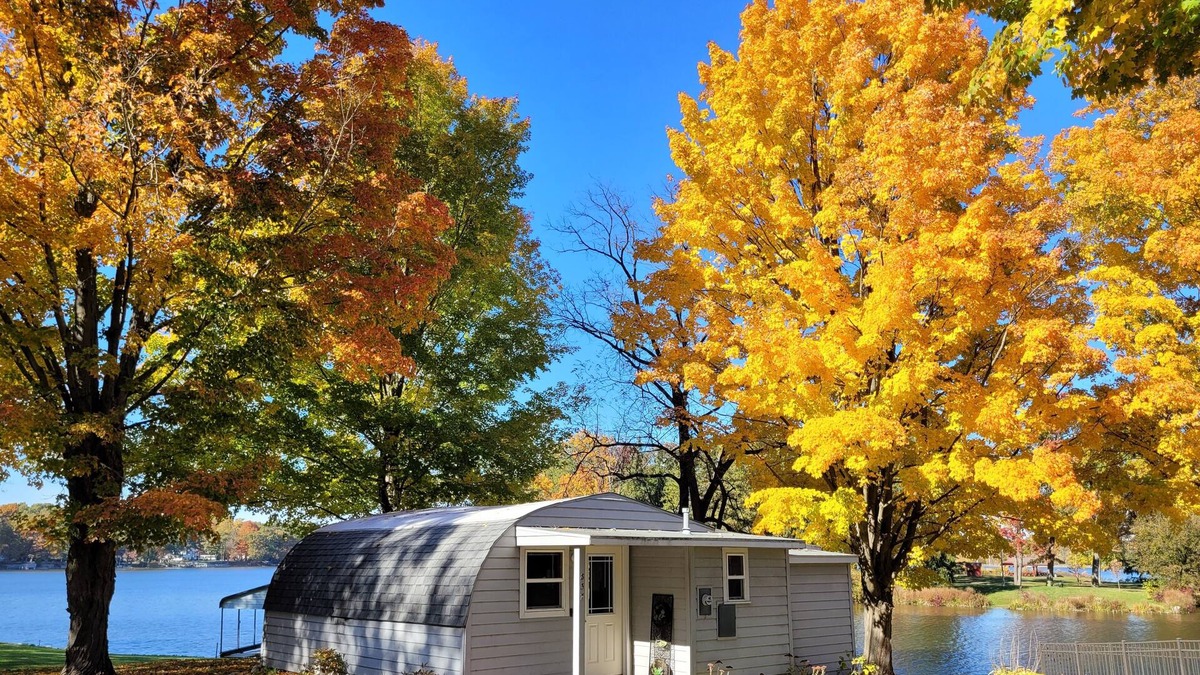 Paw Paw Cottage | Lakeside Quonset Hut, Cozy And Romantic