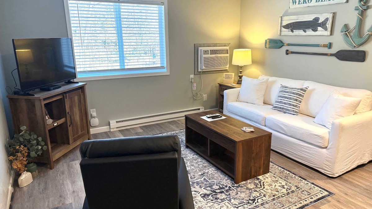 Bridgman Condo | Lakeside Serenity: Charming One-Bedroom Villa