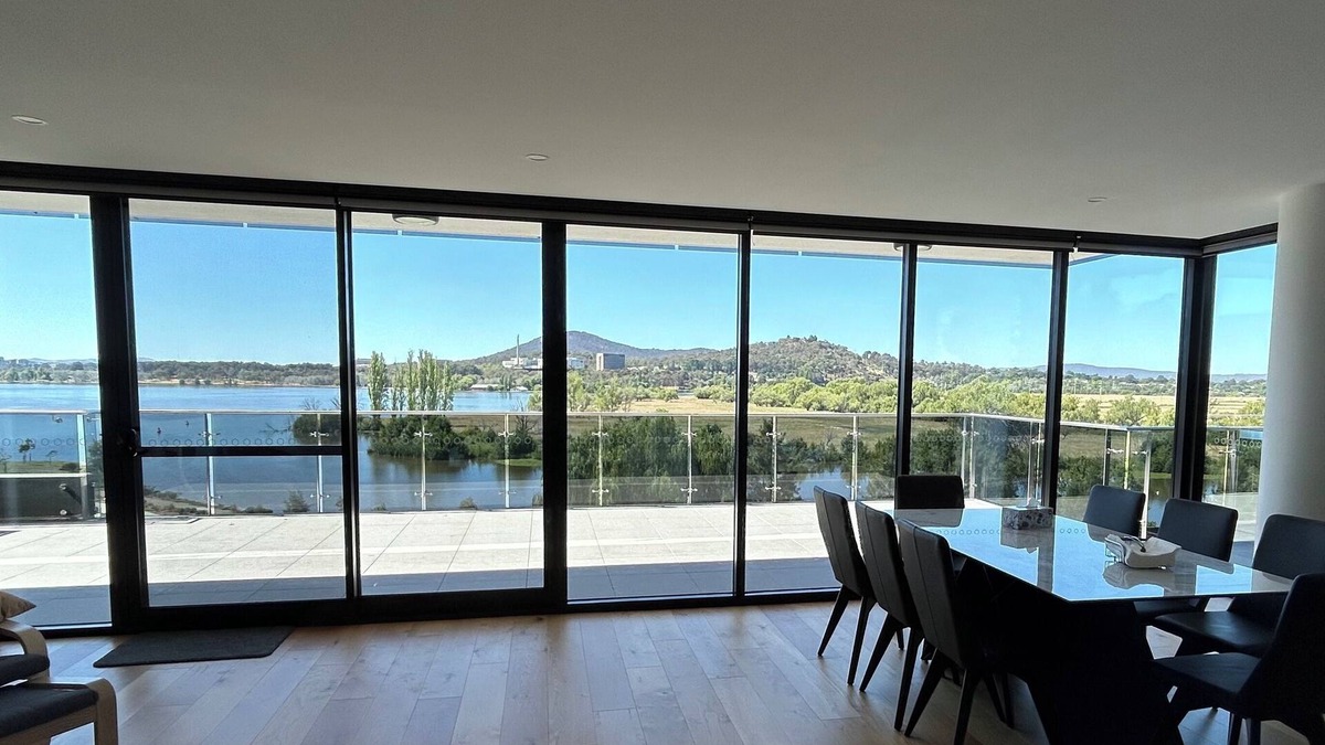 Kingston Apartment | Lakeside Special