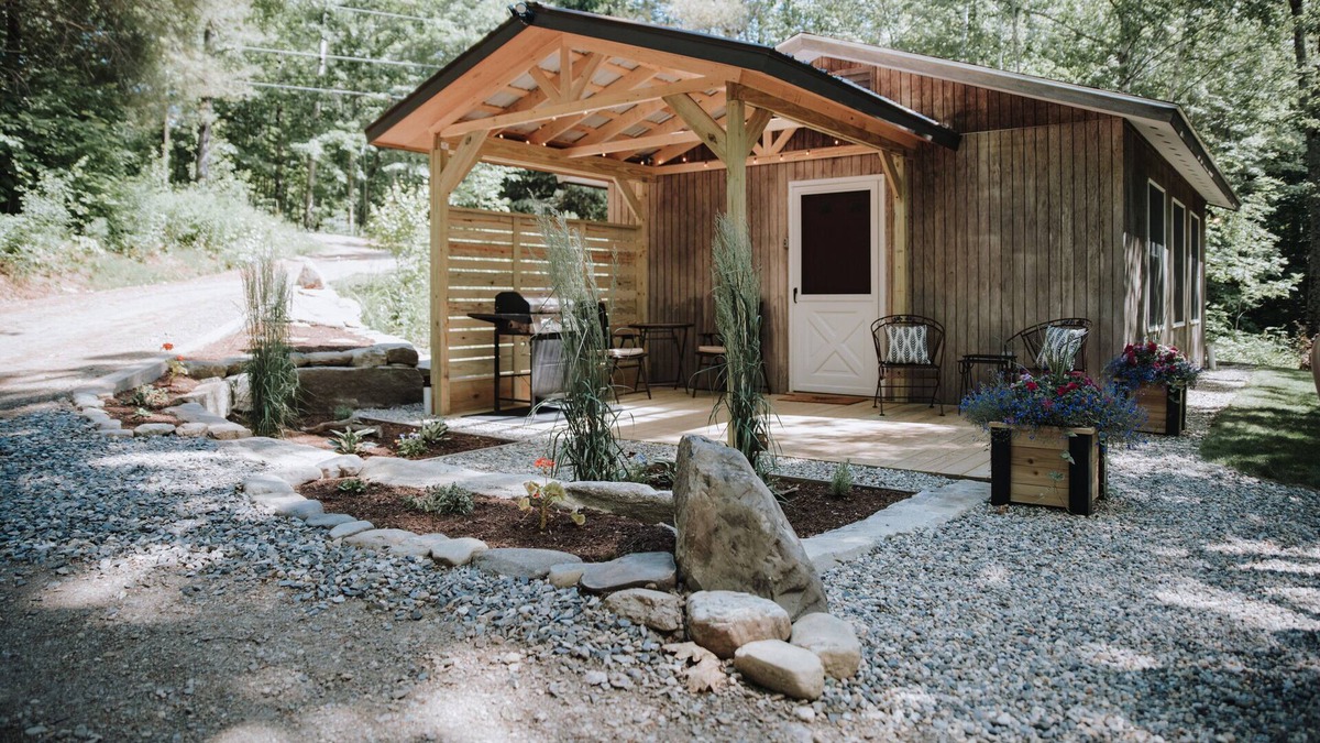 Liberty Apartment | Lakeside Studio Cottage w/private bath, (Sleeps 2 Adults)