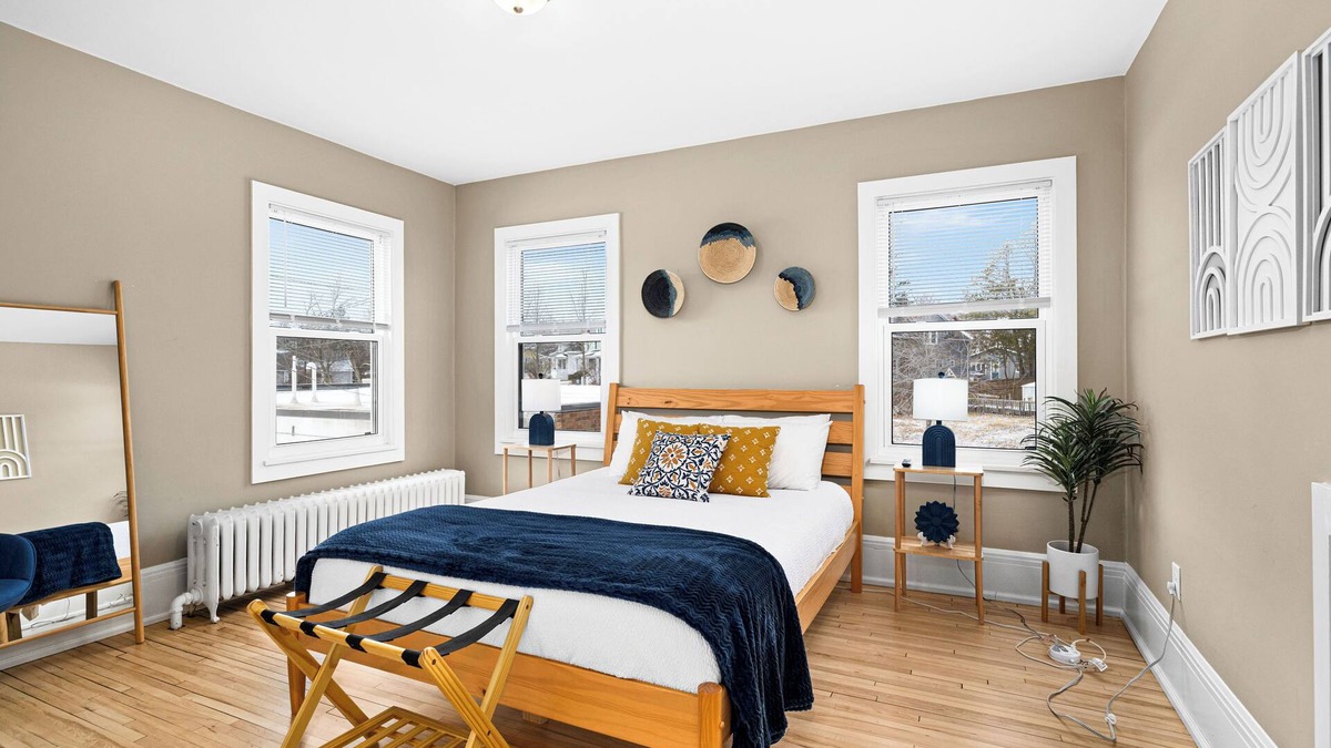 Lakeside - Lester Park Apartment | Lakeside Studio | Minutes from Downtown Duluth