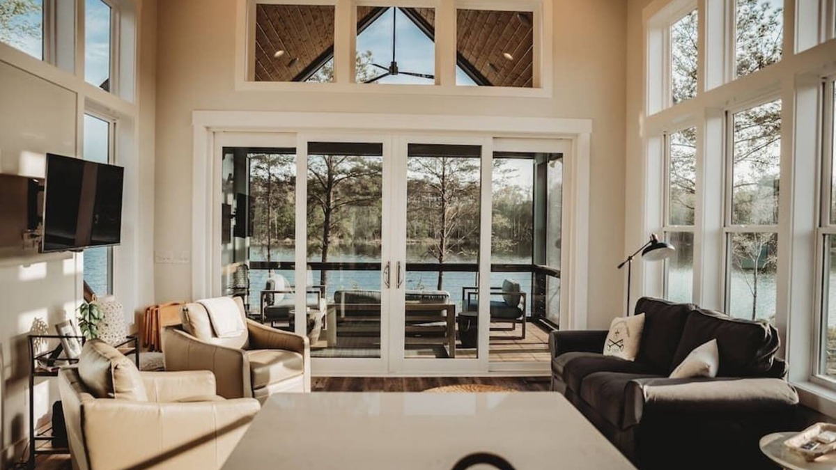 Tracy City Apartment | Lakeside Tiny Home in The Retreat by Water's Edge