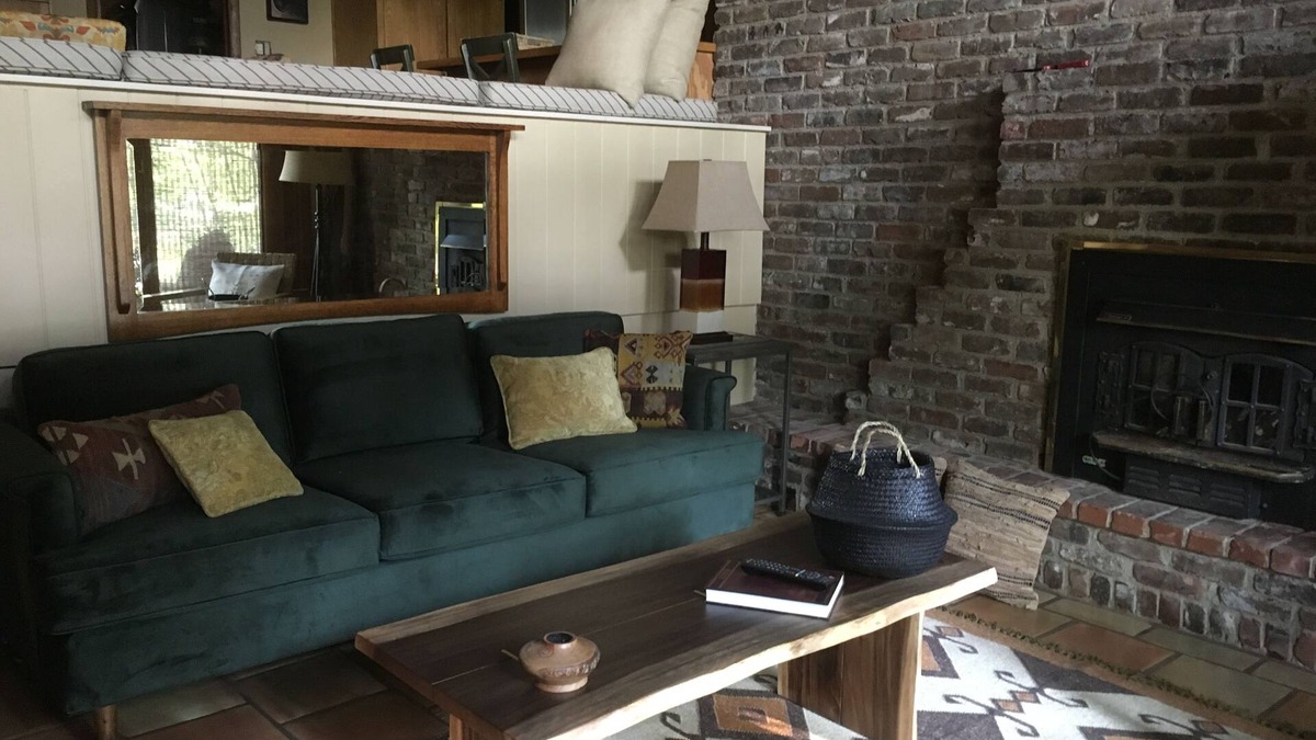 Lenoir City Apartment | Lakeside Woodland Retreat
