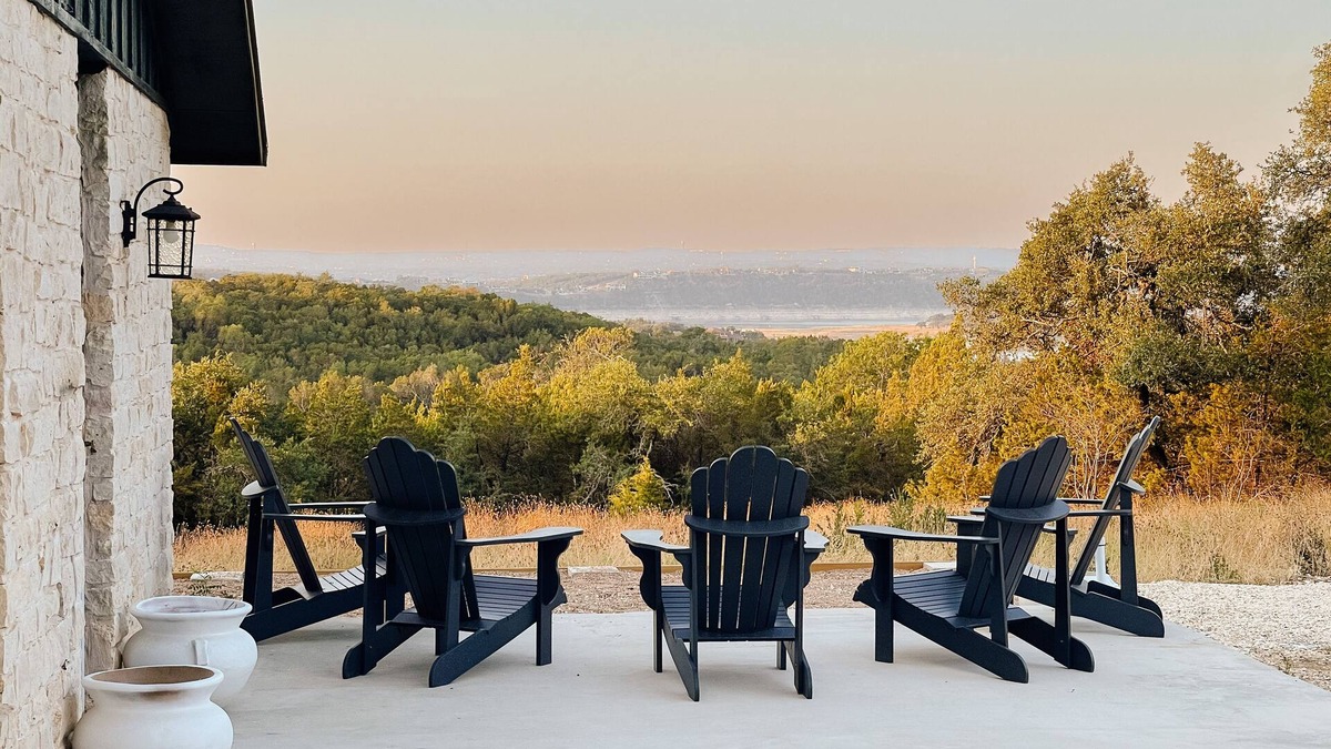 Lago Vista Cabin | LakeTravis Great Views Sleeps 6