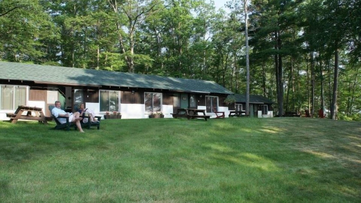 Minocqua Cabin | Lakeview 4,Lake Front Suite