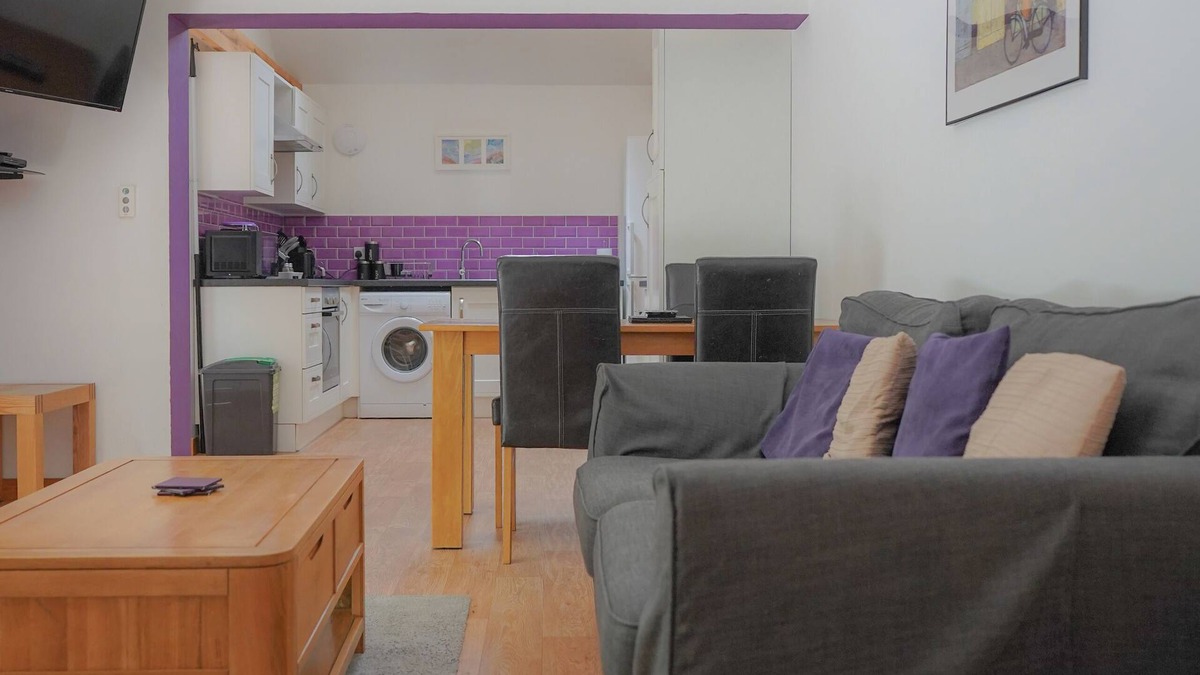 Norwich House | Lakeview at Lodge Farm 4* 2 bed Countryside but close to Norwich
