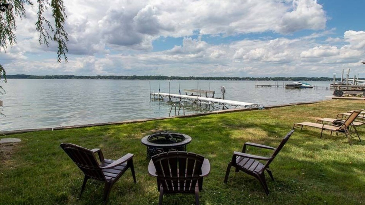 Cayuga House | Lakeview Cottage: "Beautiful Sunset Views!"