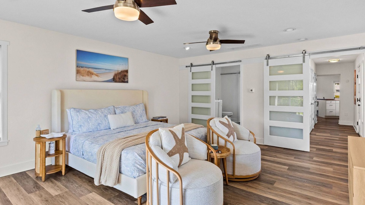 Manteno House | Lakeview Estate