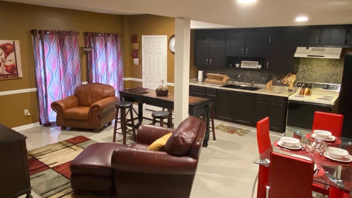 Lovejoy Apartment | Lakeview Exec Suite near Atlanta Motor Speedway
