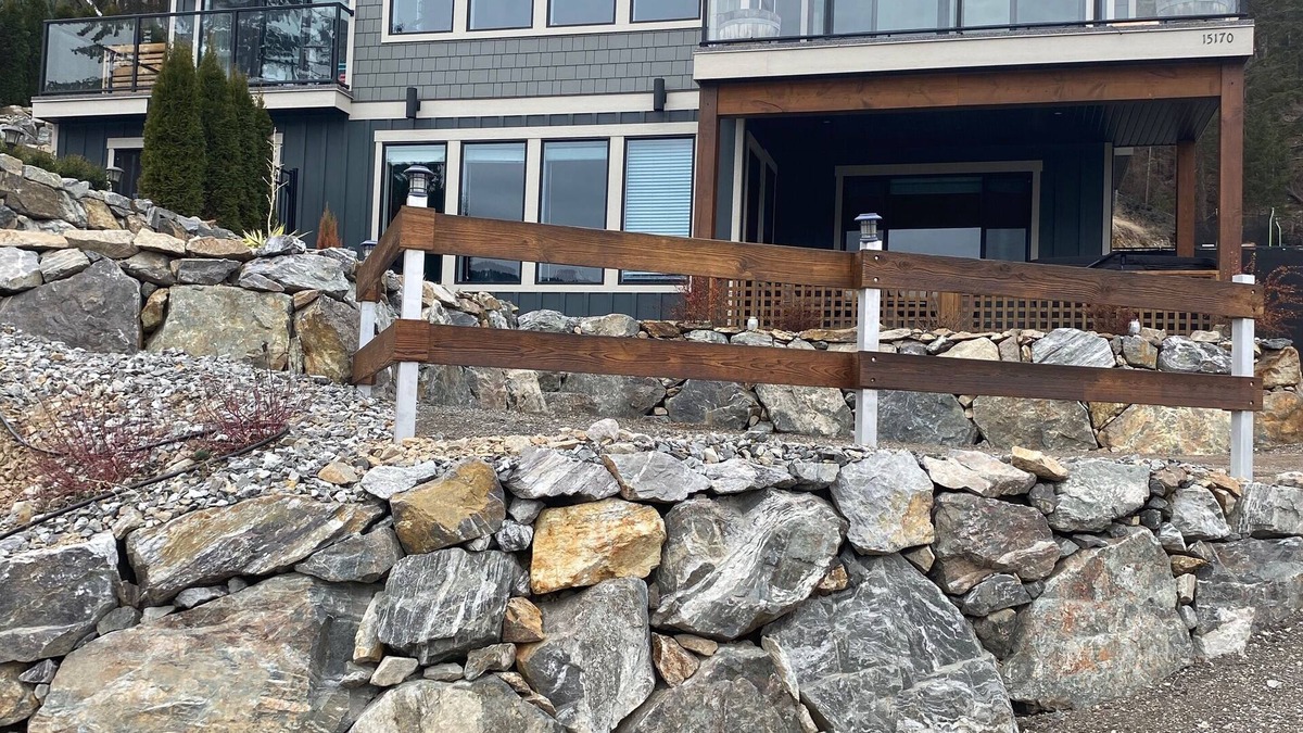 Central Okanagan House | Lakeview Getaway with a Hot Tub