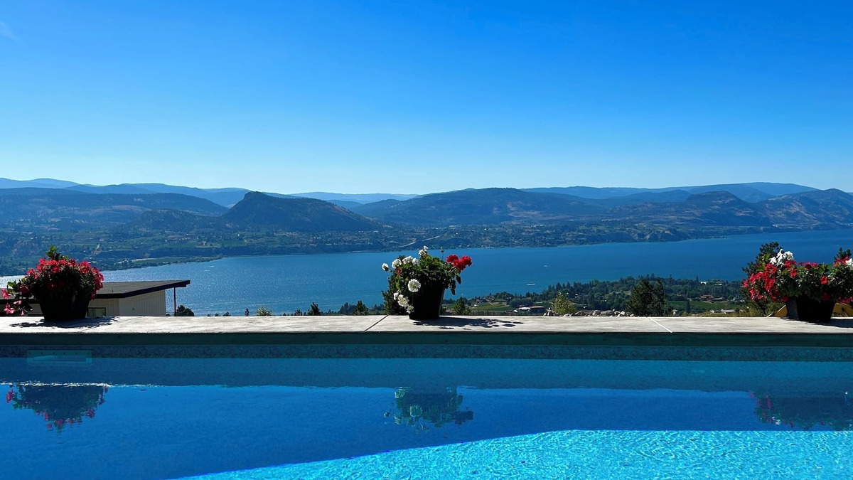 Okanagan-Similkameen Apartment | Lakeview Heated Pool Suite in Naramata Wine Region – 5-Star Rated Stay