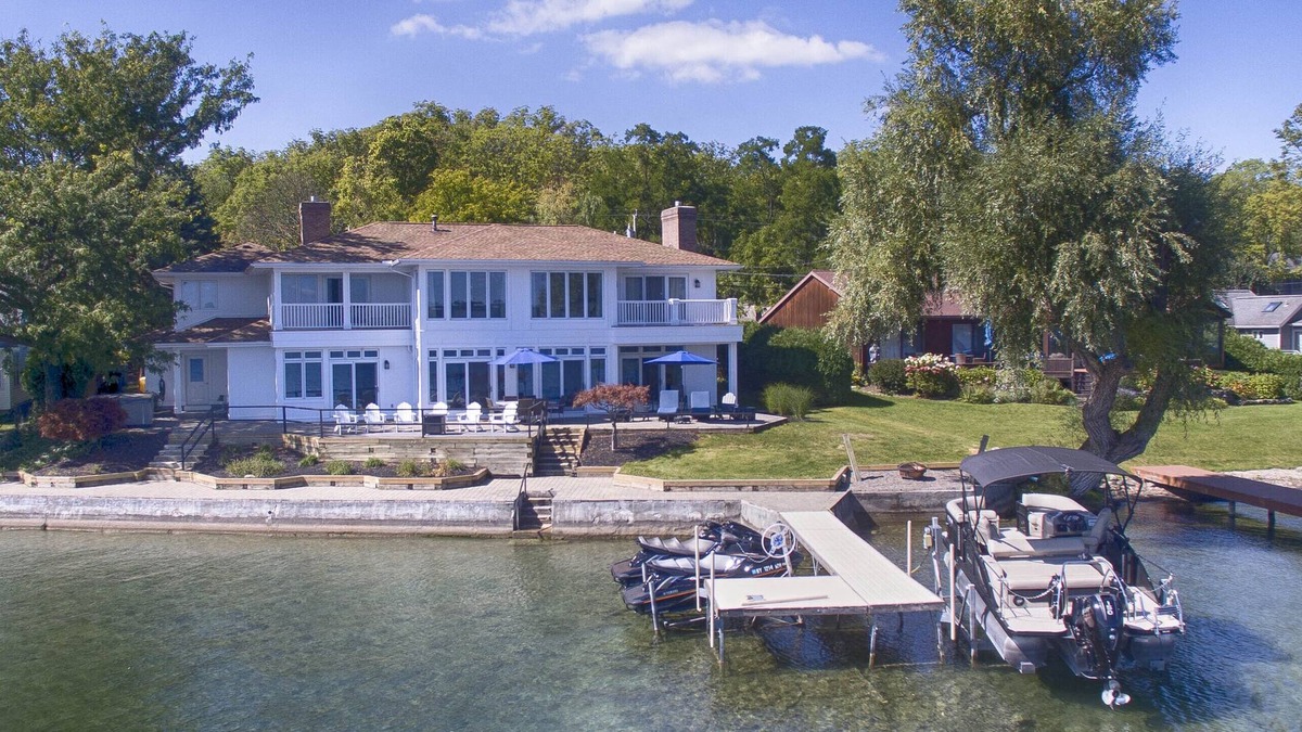 Canandaigua House | Lakeview Heaven - Canandaigua Lakefront Luxury Home