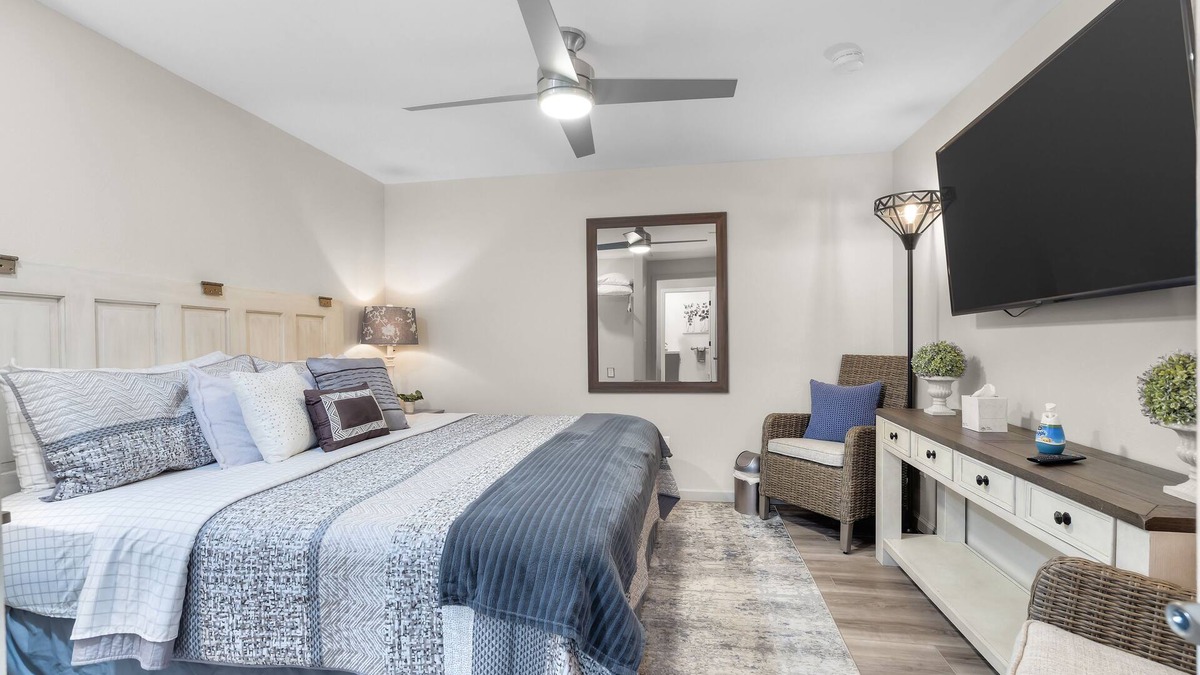 Delhi House | Lakeview Living - LOWER Living 2 - Vacation Rental