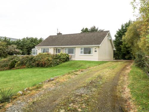 Foxford House | Lakeview Lodge
