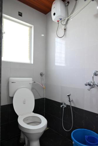 Pune Hotel | Lakeview Lodging