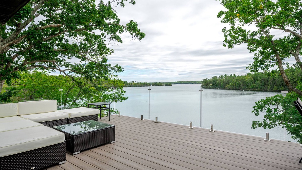 North Kawartha Cottage | Lakeview Luxury Stoney Lake