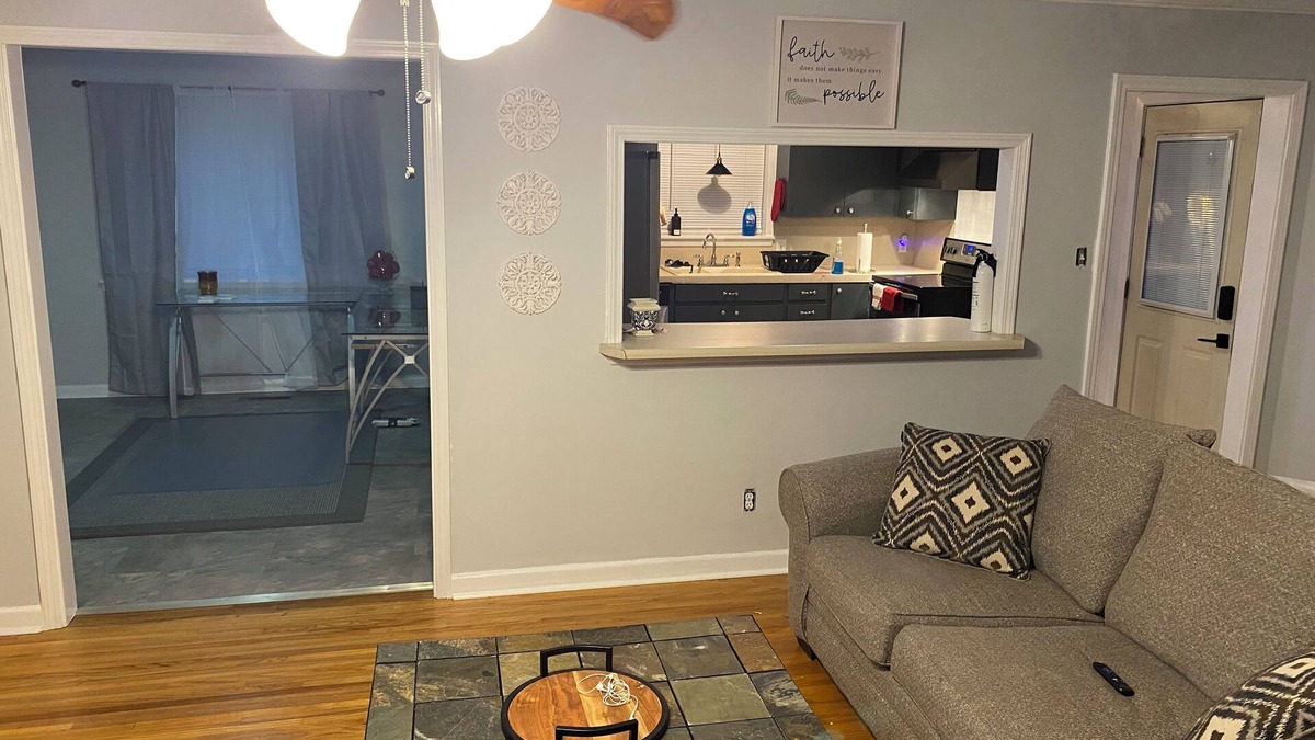 North Little Rock House | Lakewood Hideaway