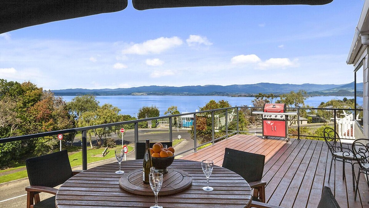 Omori Cottage | Lakewood - Omori Holiday Home