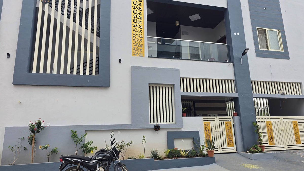 Kamalapur House | Lakshmi Villa