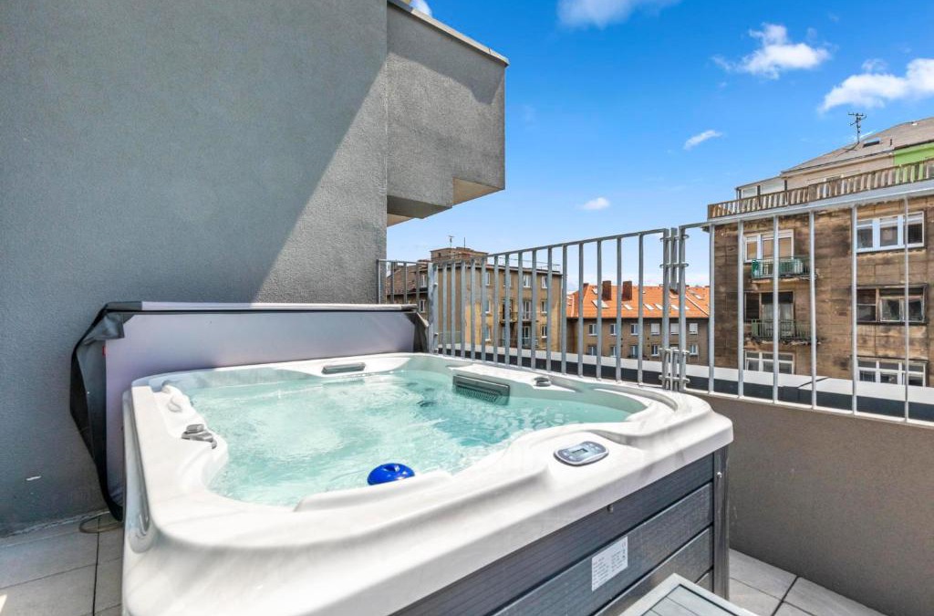 Old Town Apartment | LAM Pink - JACUZZI - AC - PS4