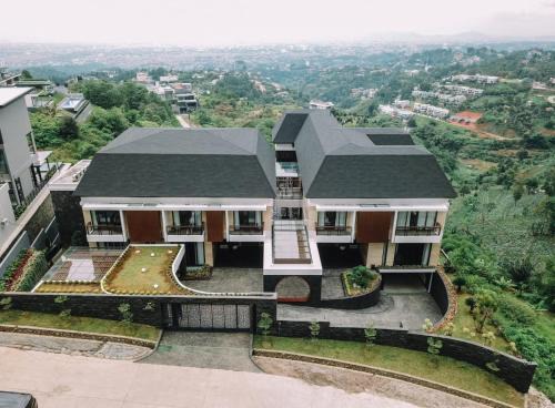 Bandung Villa | LaMaIn Villa Dago Pakar